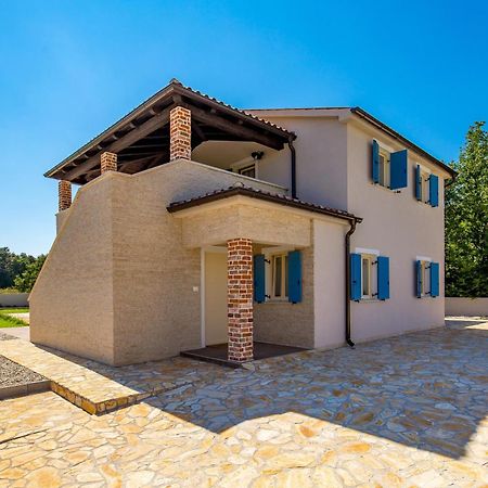 Villa Leticia Hreljici Luaran gambar