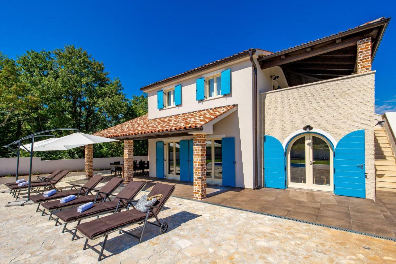 Villa Leticia Hreljici Luaran gambar