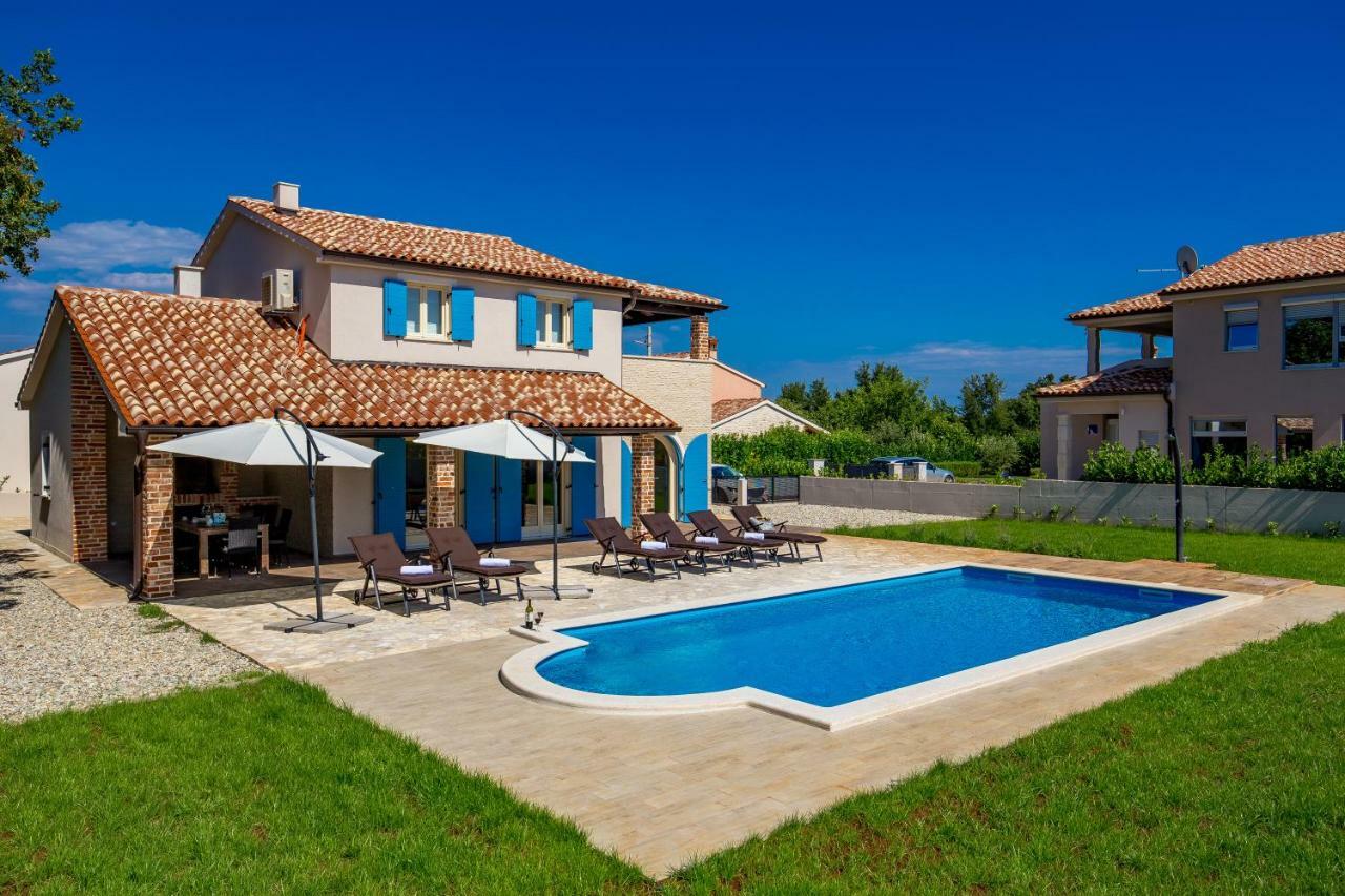 Villa Leticia Hreljici Luaran gambar