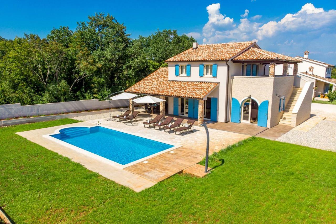 Villa Leticia Hreljici Luaran gambar